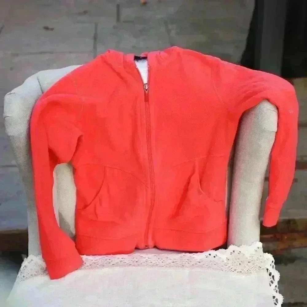 Girls Patagonia Size M Pink lightweight fleece hooded jacket with pockets